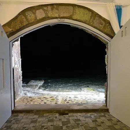 Salty Splash * Klima (Milos)